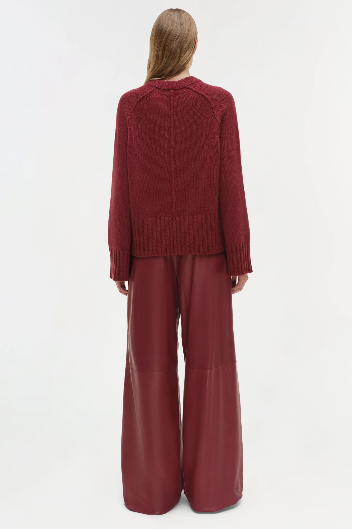 SIMKHAI - Curtis Cashmere Crewneck - Cranberry