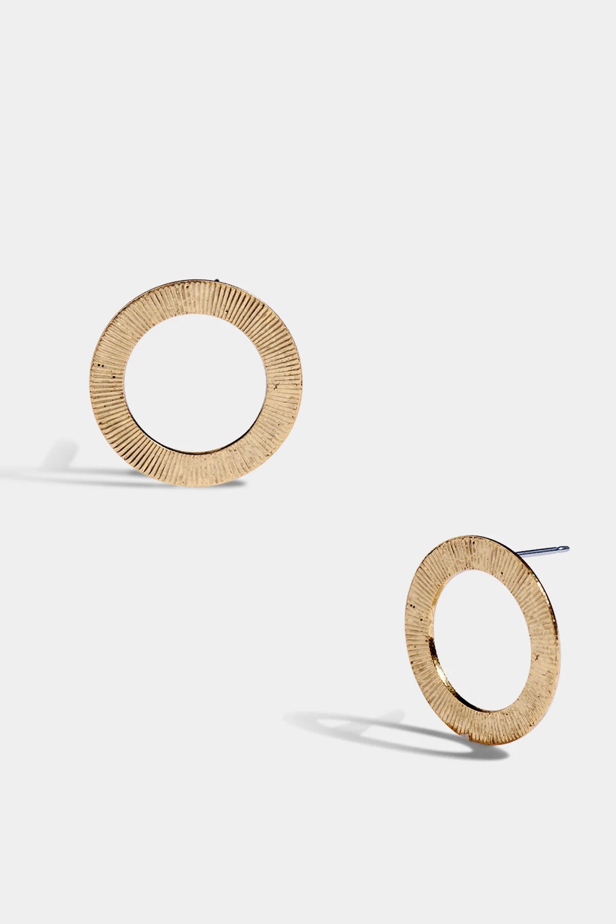 Nicole Romano - Echo Radiating Ring Hoop Earring - Gold