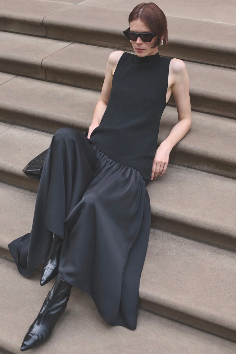 The Soirée Dress in Black