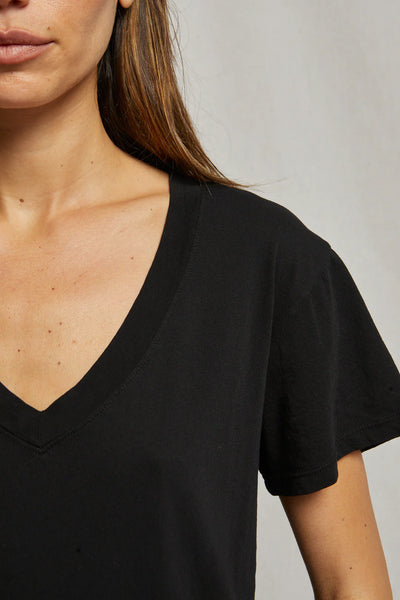 PerfectWhiteTee - Hendrix Cotton Boxy V Neck Tee - True Black