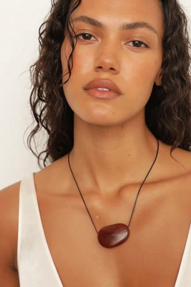 Julia Necklace - Red/Black