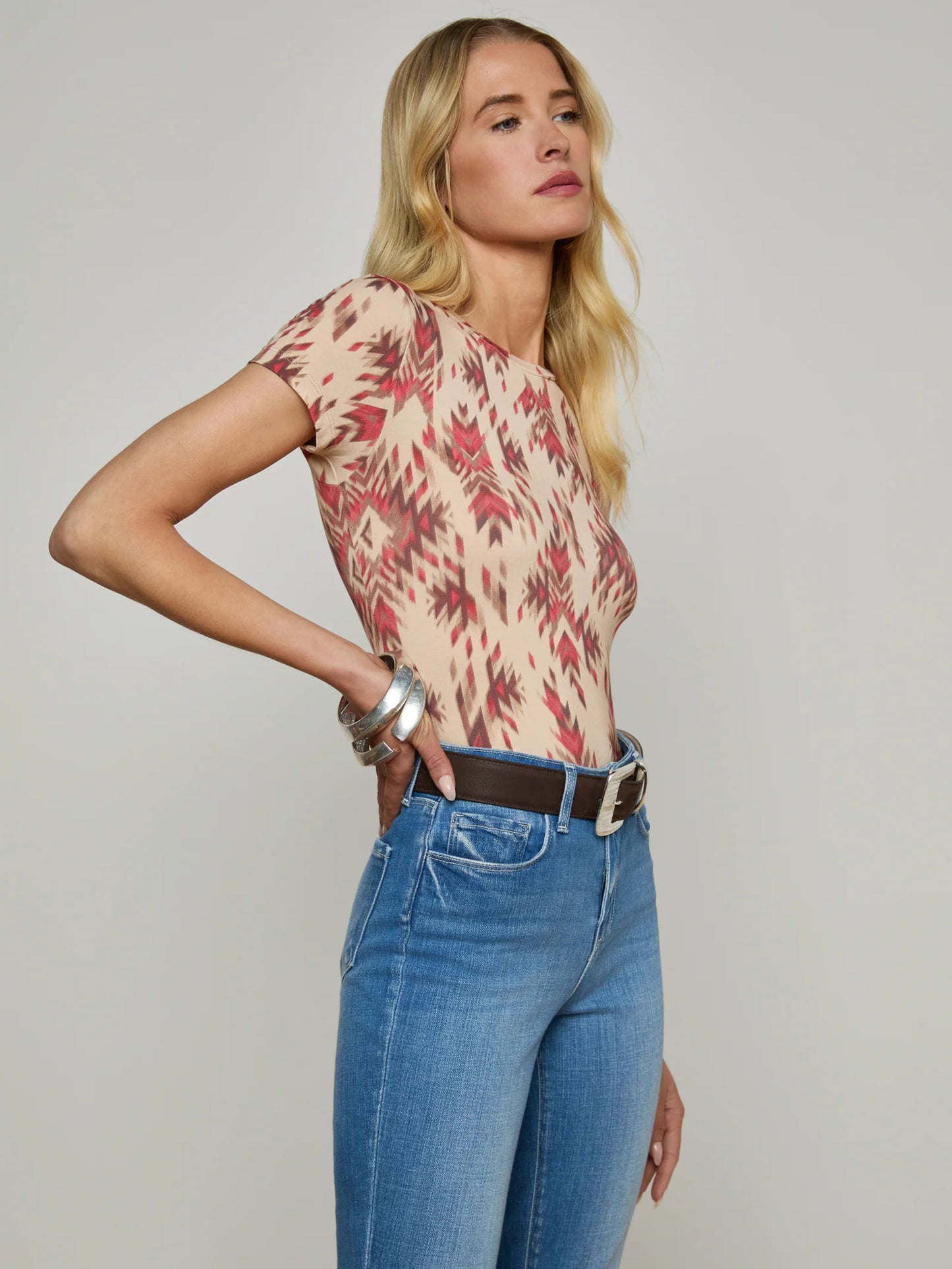 L'AGENCE - Ressi Fitted Tee - Tan Multi Ganado Print