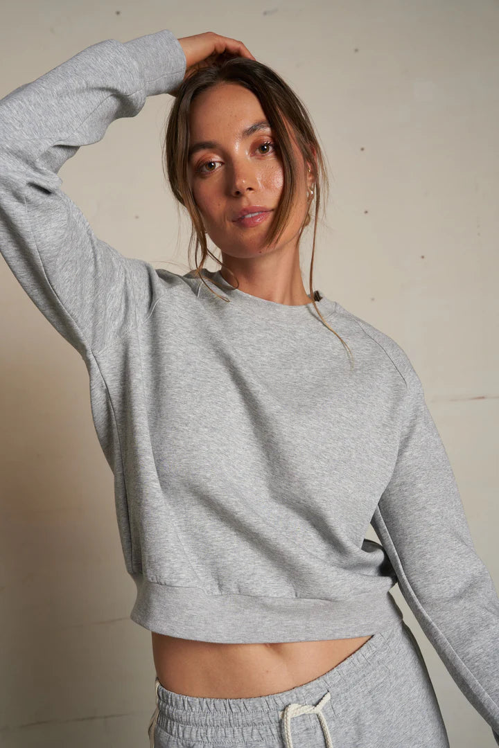 Lucia Travel Raglan Sweatshirt - Heather Grey