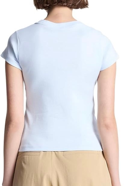 Avery Tee