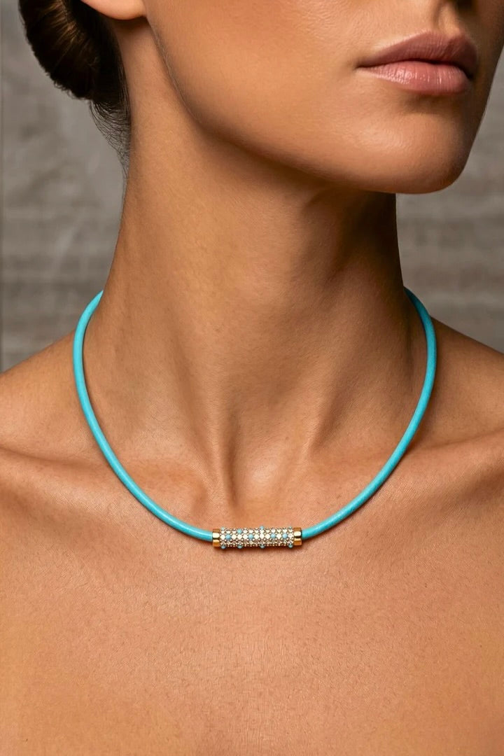 Vivi Necklace
