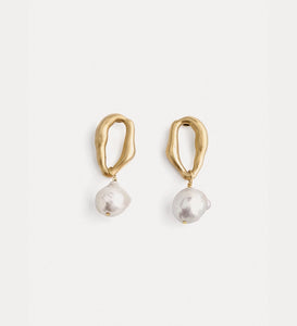 forte forte - 18k–gold–plated sculpture earrings with pearl detail