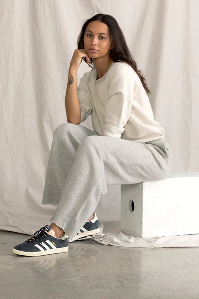 Perfect White Tee - Hailey Structured Wide Leg Fleece Pant - Heather Grey