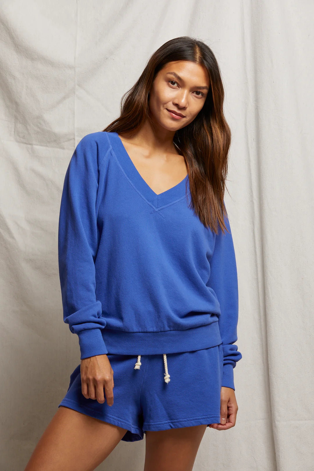 Perfect White Tee - Sinead Sweatshirt - Violet Blue