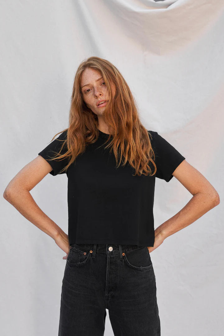 Perfect White Tee - Springsteen Baby Tee - True Black/White