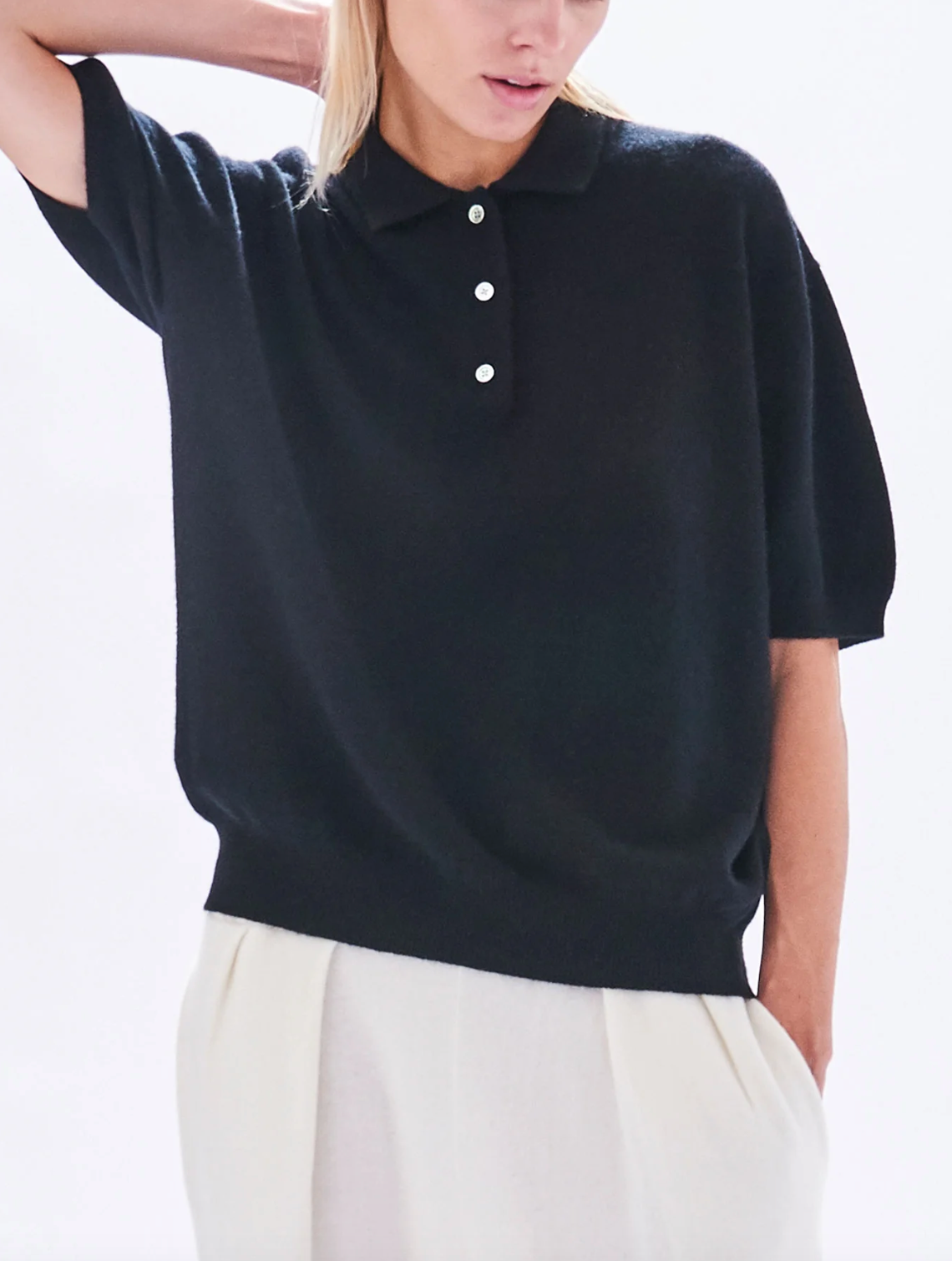 DEMYLEE - Darrin Top - Black