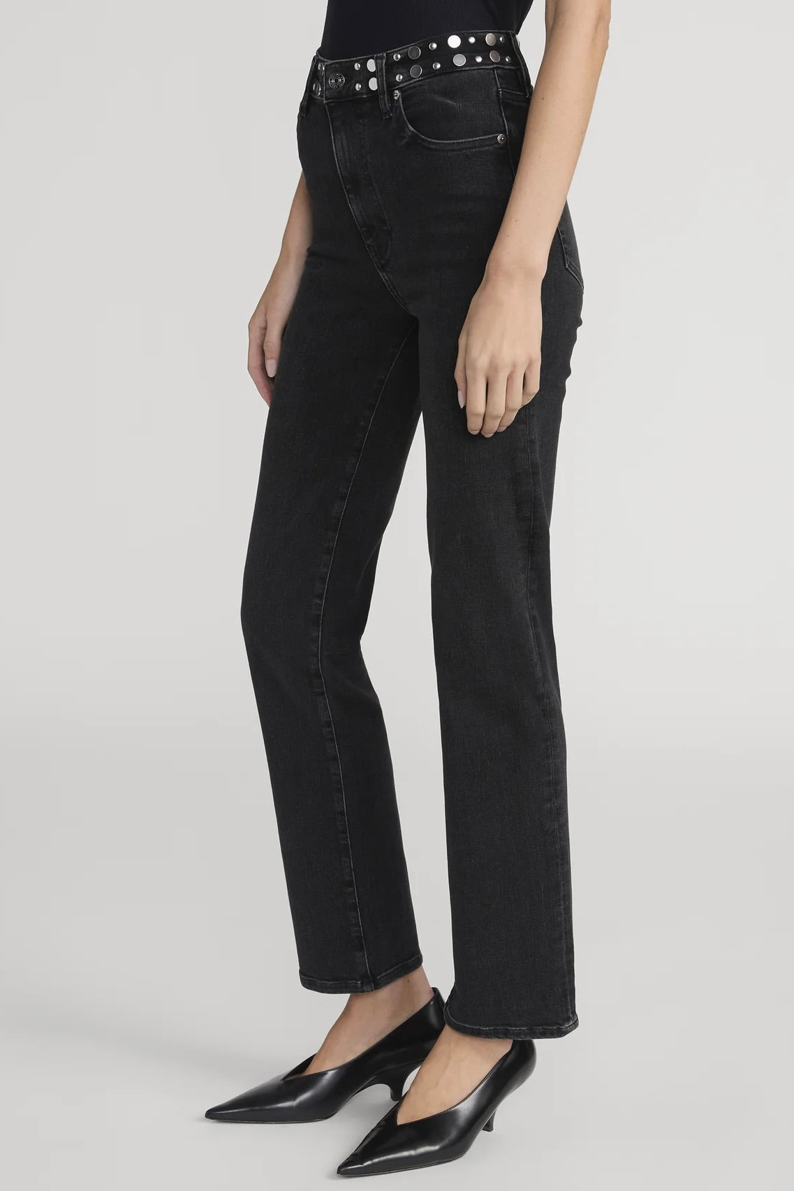 Le Sleek Straight Studded