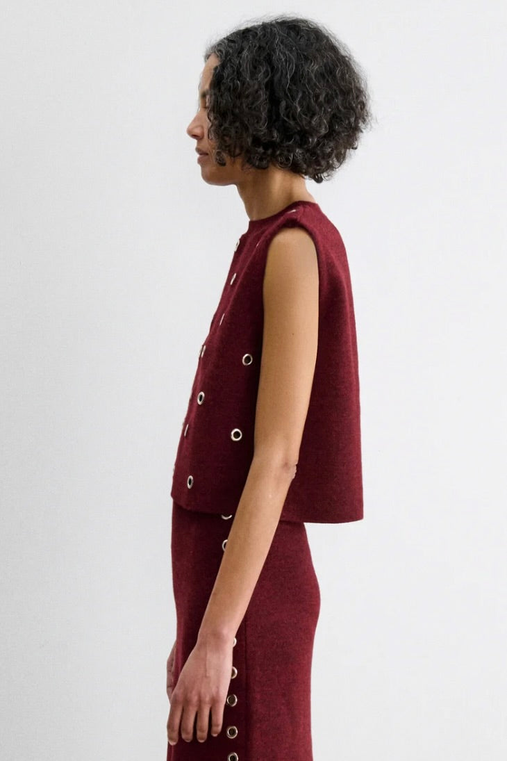 Vega Vest