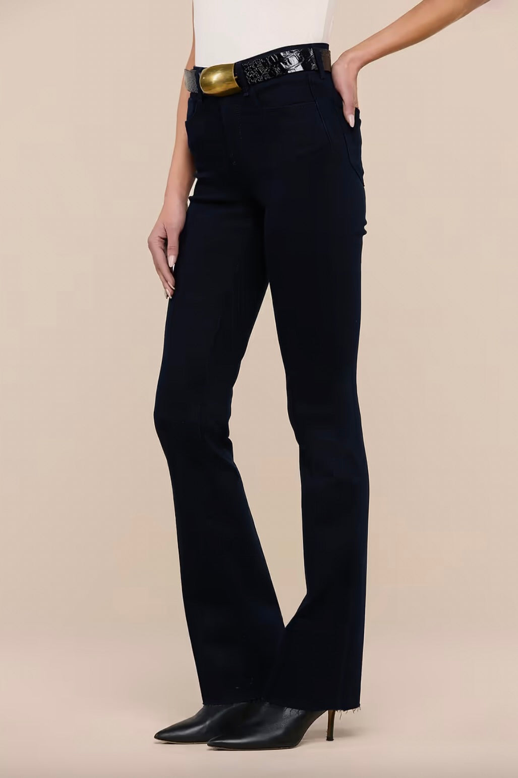 Ruth Straight Jean in Metro