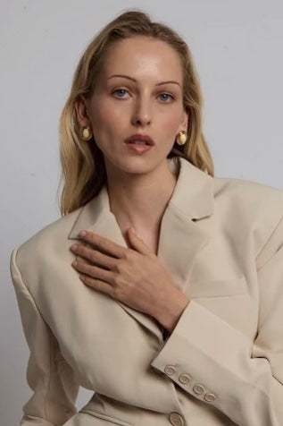 Prize Earrings - Cream/Gold