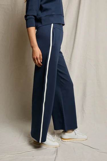 Mikos Travel Wide Leg Pants