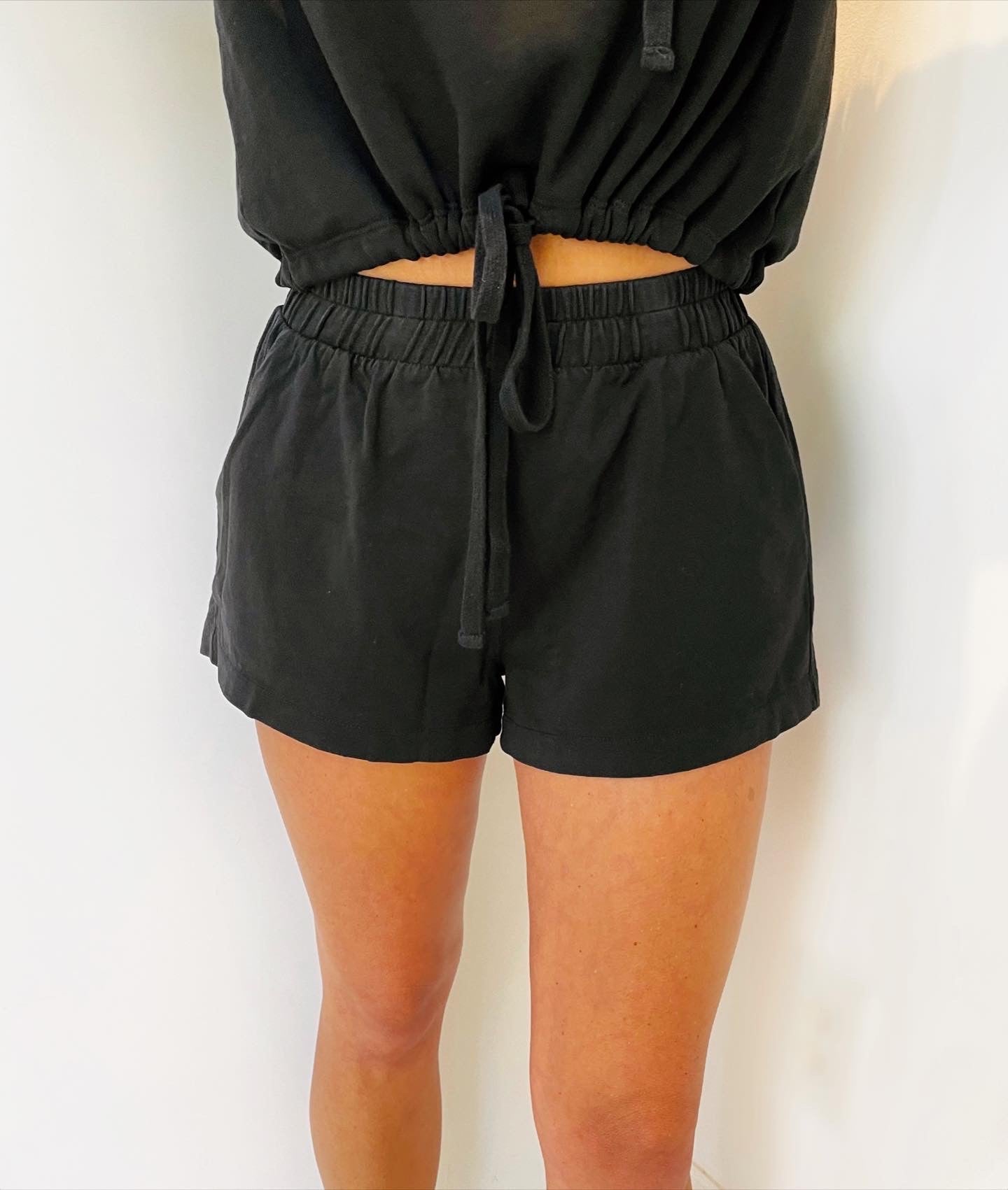 Christina Lehr - Birdie Short - Black